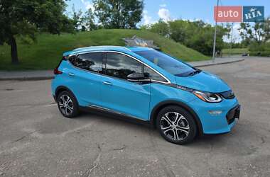 Хэтчбек Chevrolet Bolt EV 2020 в 