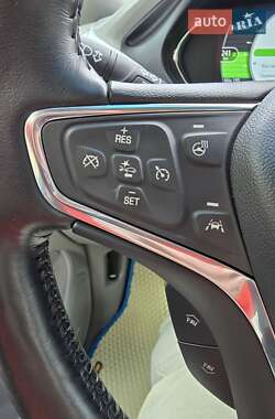 Хэтчбек Chevrolet Bolt EV 2020 в 