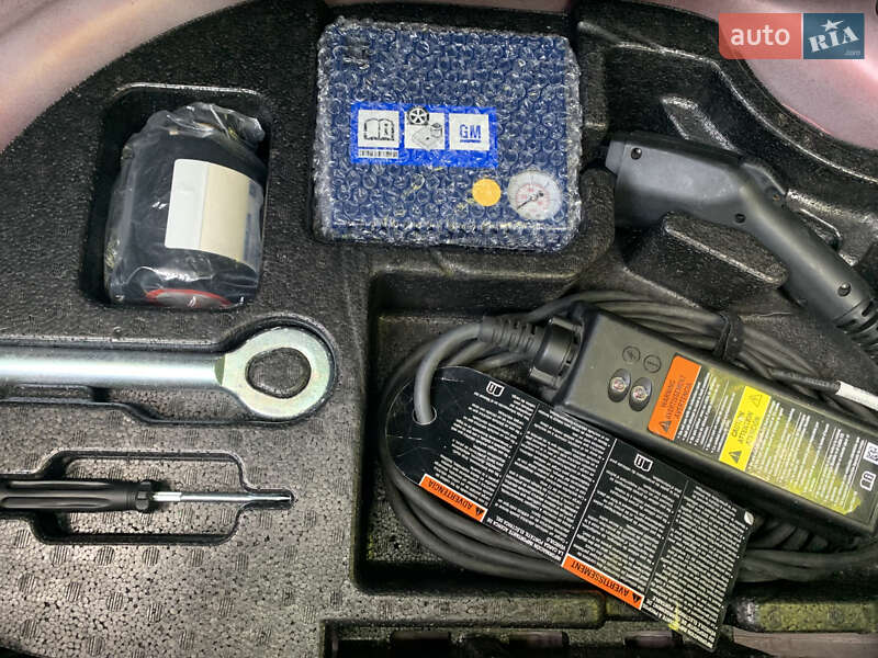 Хетчбек Chevrolet Bolt EV 2017 в Львові