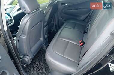 Хэтчбек Chevrolet Bolt EV 2017 в 
