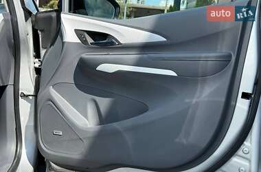 Хэтчбек Chevrolet Bolt EV 2017 в 