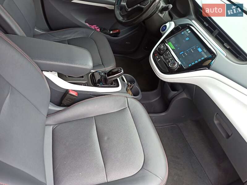Хетчбек Chevrolet Bolt EV 2017 в Черкасах
