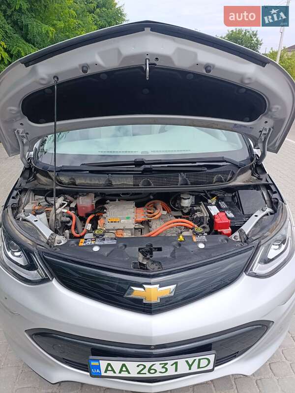 Хэтчбек Chevrolet Bolt EV 2017 в Киеве