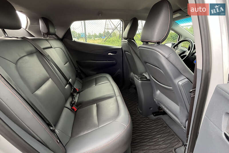 Хэтчбек Chevrolet Bolt EV 2017 в Стрые