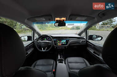 Хэтчбек Chevrolet Bolt EV 2023 в 