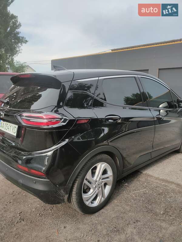 Хетчбек Chevrolet Bolt EV 2022 в Києві