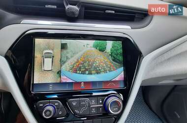 Хетчбек Chevrolet Bolt EV 2019 в 