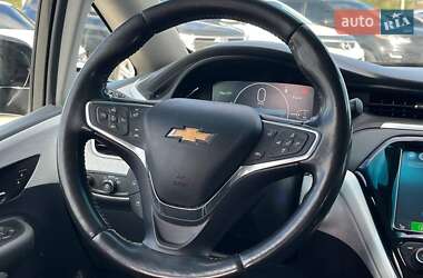 Хэтчбек Chevrolet Bolt EV 2020 в 