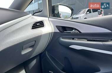 Хэтчбек Chevrolet Bolt EV 2020 в 