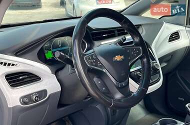 Хэтчбек Chevrolet Bolt EV 2020 в 