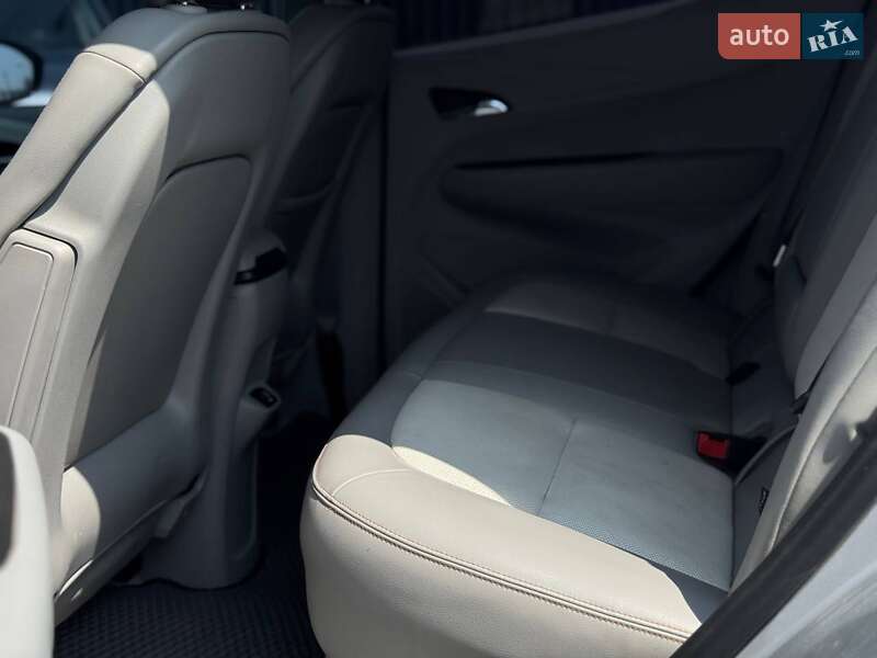 Хэтчбек Chevrolet Bolt EV 2016 в Львове