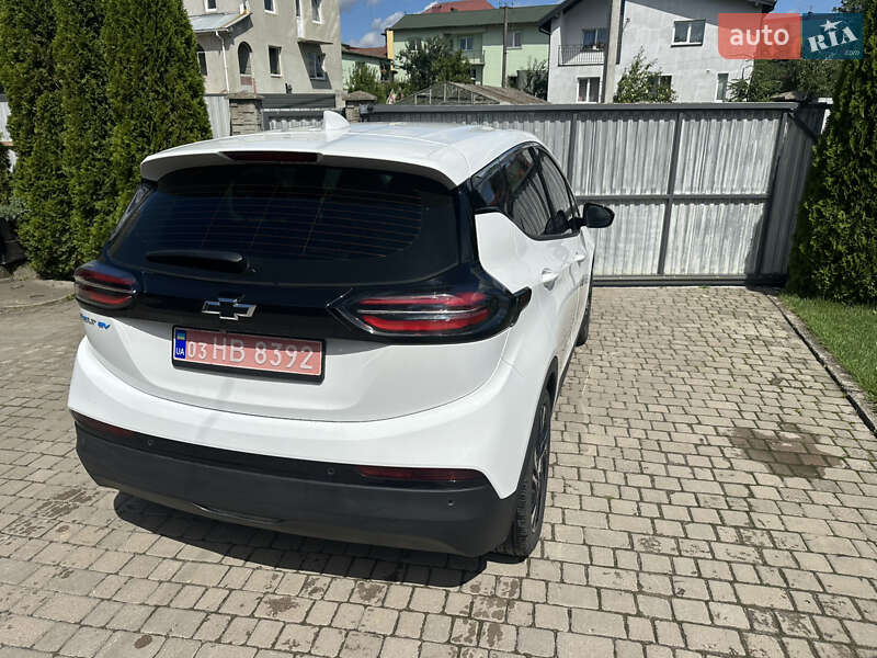 Хэтчбек Chevrolet Bolt EV 2023 в Львове
