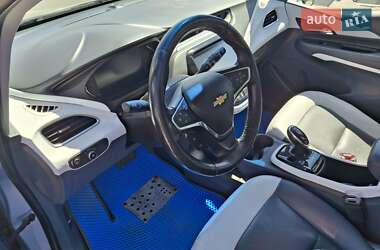 Хэтчбек Chevrolet Bolt EV 2016 в 