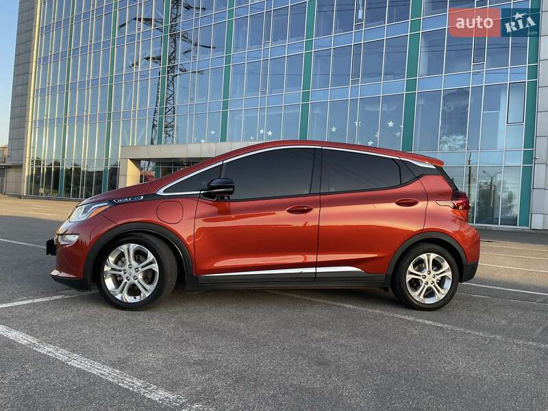 Хэтчбек Chevrolet Bolt EV 2021 в Днепре