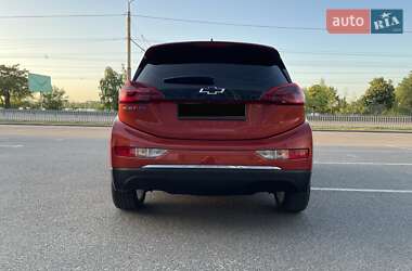 Хэтчбек Chevrolet Bolt EV 2021 в 