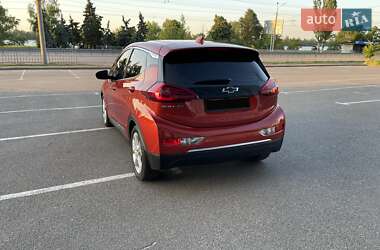 Хэтчбек Chevrolet Bolt EV 2021 в 