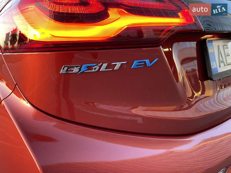 Хэтчбек Chevrolet Bolt EV 2021 в Днепре