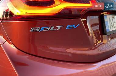 Хэтчбек Chevrolet Bolt EV 2021 в 