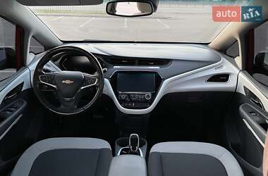 Хэтчбек Chevrolet Bolt EV 2021 в 