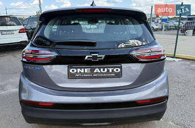 Хэтчбек Chevrolet Bolt EV 2022 в 