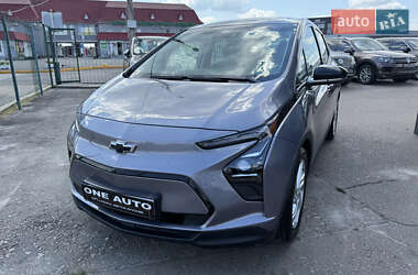 Хэтчбек Chevrolet Bolt EV 2022 в 