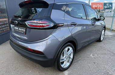 Хэтчбек Chevrolet Bolt EV 2022 в 