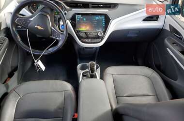Хэтчбек Chevrolet Bolt EV 2019 в 