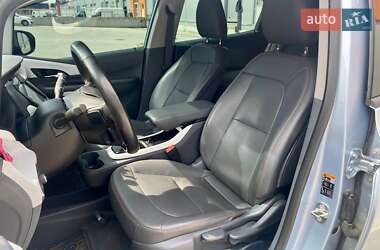 Хэтчбек Chevrolet Bolt EV 2017 в 
