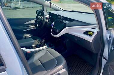 Хэтчбек Chevrolet Bolt EV 2017 в 