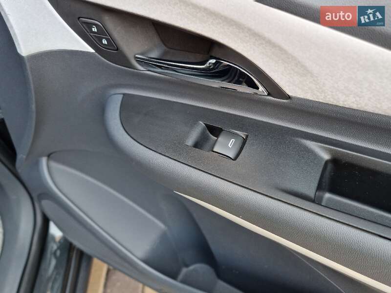 Хэтчбек Chevrolet Bolt EV 2017 в Виннице