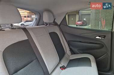 Хэтчбек Chevrolet Bolt EV 2017 в 