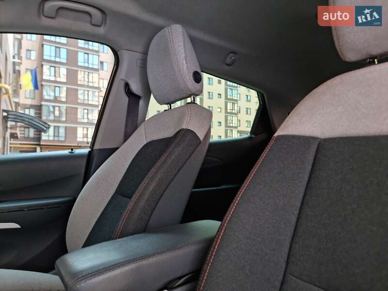 Хэтчбек Chevrolet Bolt EV 2017 в Виннице