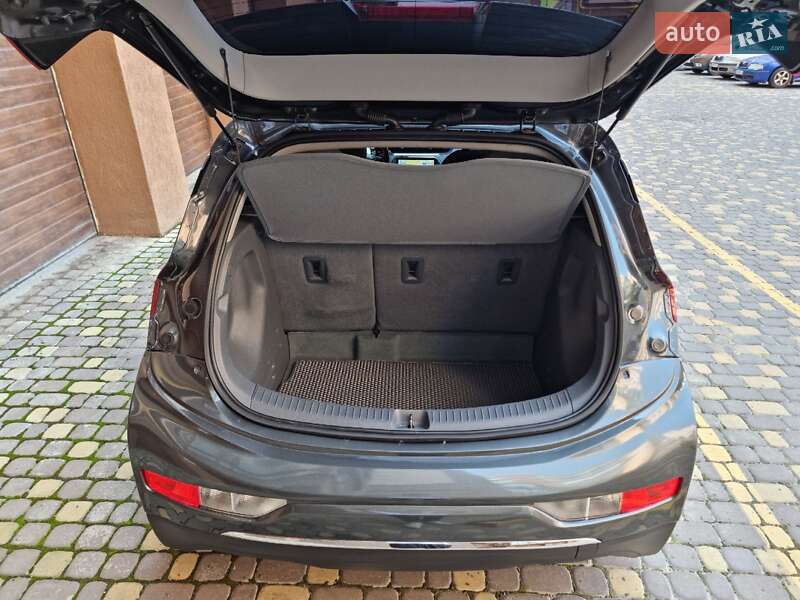 Хэтчбек Chevrolet Bolt EV 2017 в Виннице