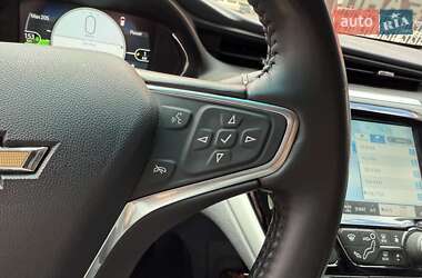 Хэтчбек Chevrolet Bolt EV 2019 в 