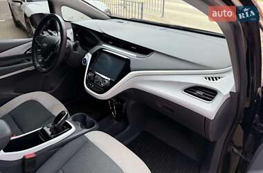 Хэтчбек Chevrolet Bolt EV 2019 в 