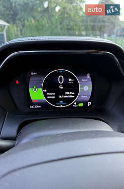 Хэтчбек Chevrolet Bolt EV 2022 в 