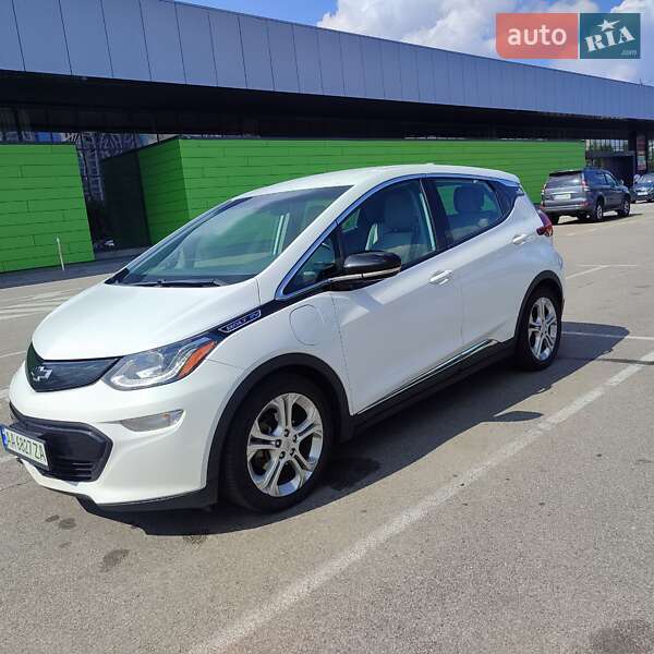 Хэтчбек Chevrolet Bolt EV 2017 в Киеве
