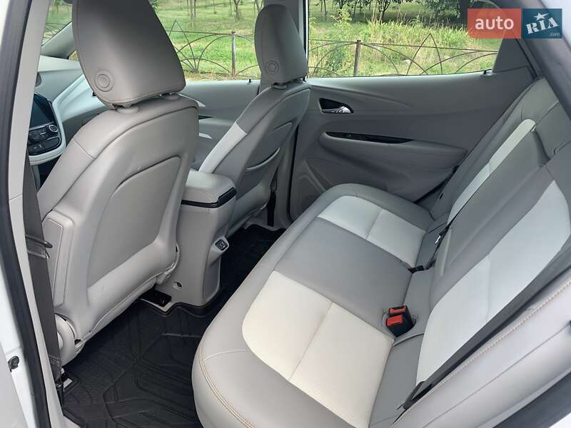 Хэтчбек Chevrolet Bolt EV 2020 в Киеве фото 9 Хэтчбек Chevrolet Bolt EV 2020 в Киеве
