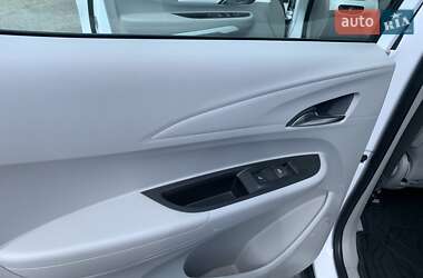 Хетчбек Chevrolet Bolt EV 2020 в Києві