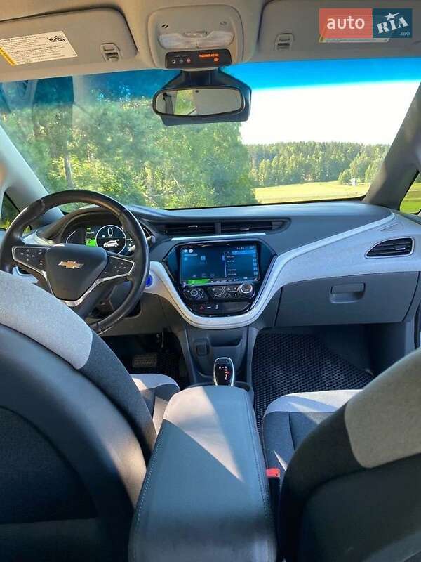 Хэтчбек Chevrolet Bolt EV 2019 в Одессе фото 4 Хэтчбек Chevrolet Bolt EV 2019 в Одессе