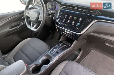 Хэтчбек Chevrolet Bolt EV 2022 в 
