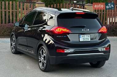 Хэтчбек Chevrolet Bolt EV 2020 в 