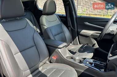 Хэтчбек Chevrolet Bolt EV 2022 в 
