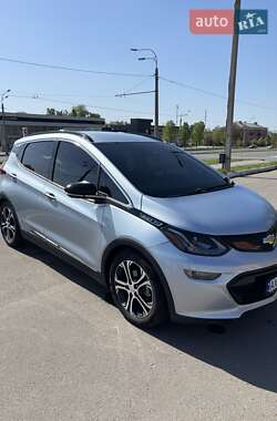 Хэтчбек Chevrolet Bolt EV 2017 в 