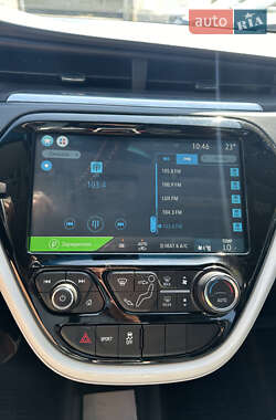 Хэтчбек Chevrolet Bolt EV 2017 в 