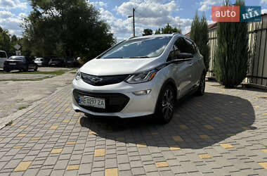 Хэтчбек Chevrolet Bolt EV 2017 в 