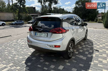 Хэтчбек Chevrolet Bolt EV 2017 в 