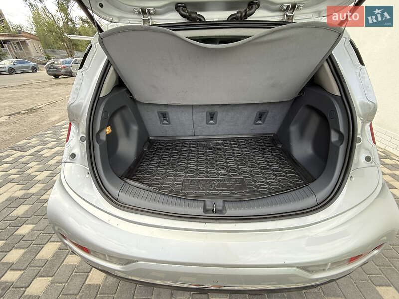 Хетчбек Chevrolet Bolt EV 2017 в Запоріжжі