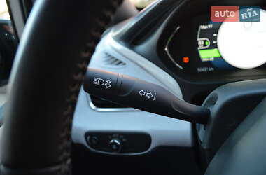 Хэтчбек Chevrolet Bolt EV 2017 в 