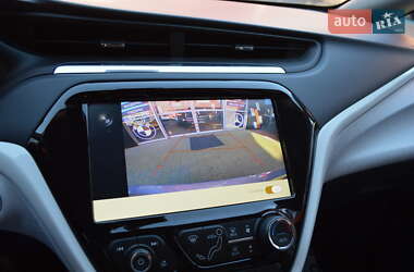 Хэтчбек Chevrolet Bolt EV 2017 в 